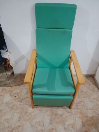 Sillón reclinable verde