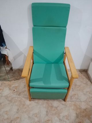 Sillón reclinable verde