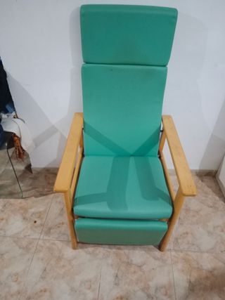 Sillón reclinable verde