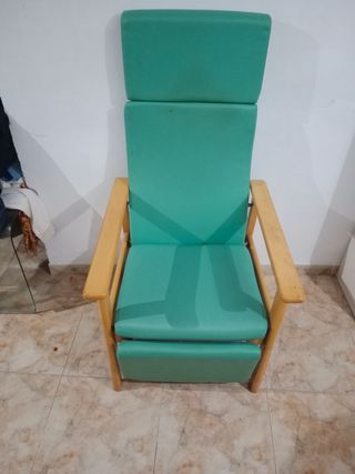 Sillón reclinable verde