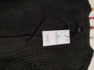 Jersey negro con cordones