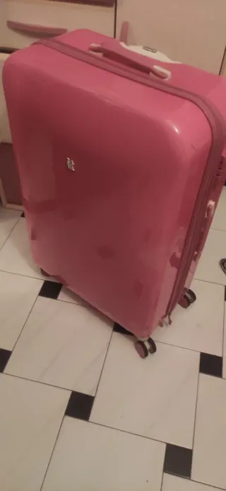 Maleta de viaje rosa