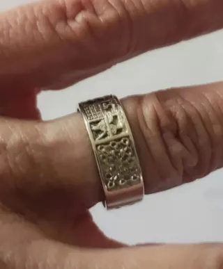 Anillo y colgantes de plata