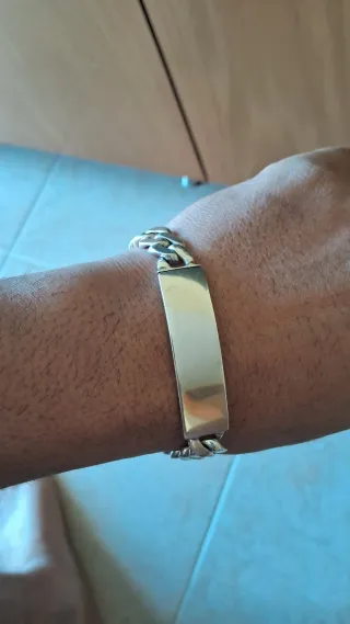 Esclava hombre plata
