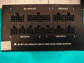Fuente Alimentación Hiditec GDX 1050W 80+ Gold
