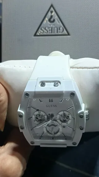 Reloj Guess Blanco