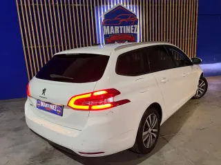 Peugeot 308 2021