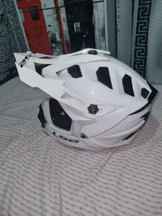 Casco LS2