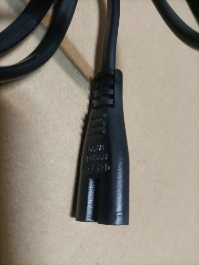 Cable de alimentación negro