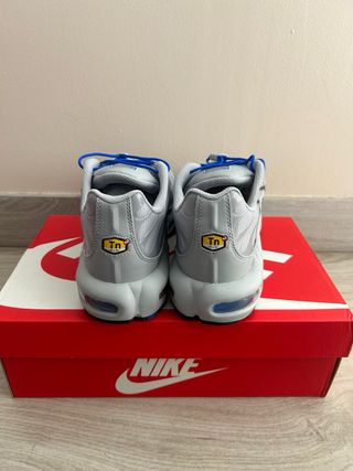 Nike Air Max Plus Azules y Blancas