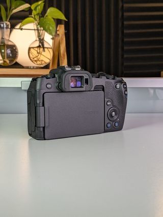IMPECCABILE | Canon RP Body 
