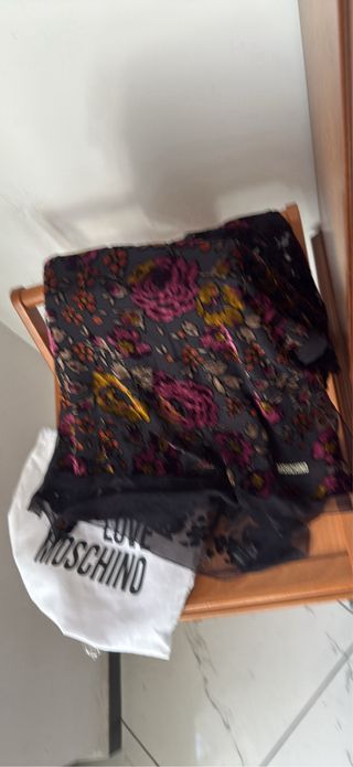Foulard Moschino floreale
