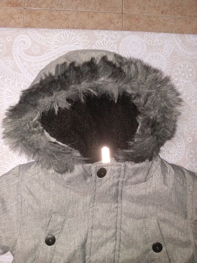 Chaqueta gris reflectante nueva 3-6 meses