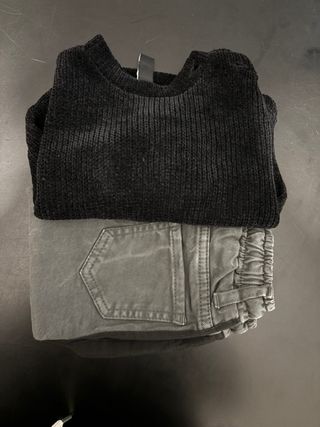 Completo maglioncino e pantaloni 18 mesi