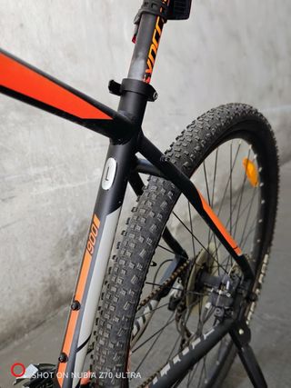 Bicicleta Scott Montaña Negra/Naranja