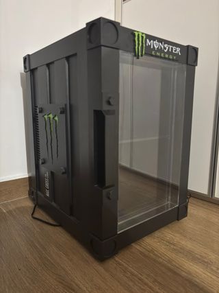 Nevera Monster Energy