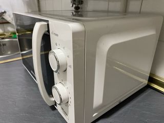 Microondas Orbegozo Blanco