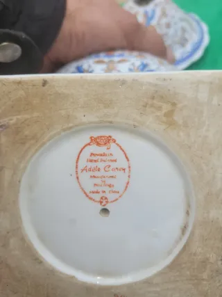 Tibol a de porcelana China con asas de león