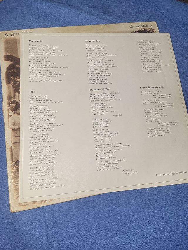 Vinilo Golpes Bajos Devocionario