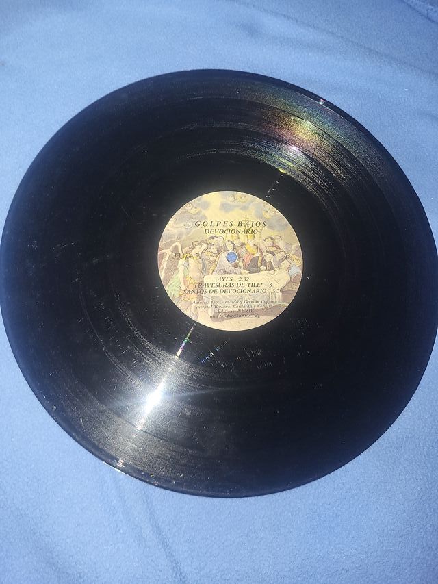 Vinilo Golpes Bajos Devocionario