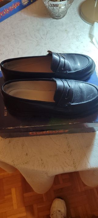 Oportunidad!!  Zapatos niño T.34 Negro