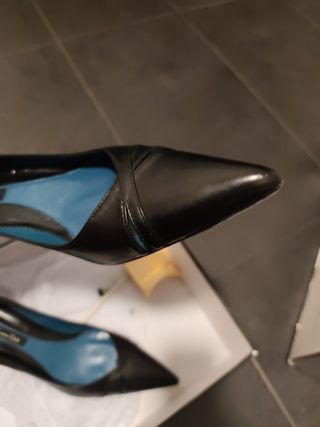 Zapatos de tacón Massimo Dutti negros