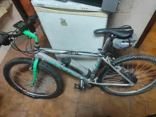 Bicicleta Marin con kit eléctrico Cyclotek