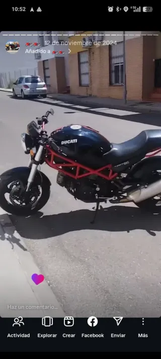 Ducati Monster 695