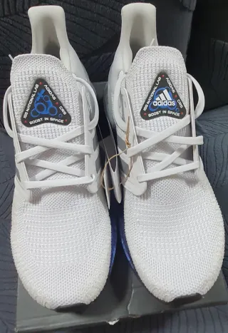 Zapatillas Adidas Ultraboost Blancas y Moradas