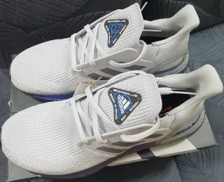 Zapatillas Adidas Ultraboost Blancas y Moradas