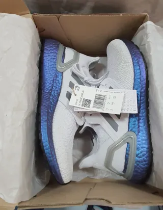 Zapatillas Adidas Ultraboost Blancas y Moradas