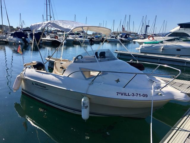 Barco Quicksilver 510 Motor 4T Licencia Navegación