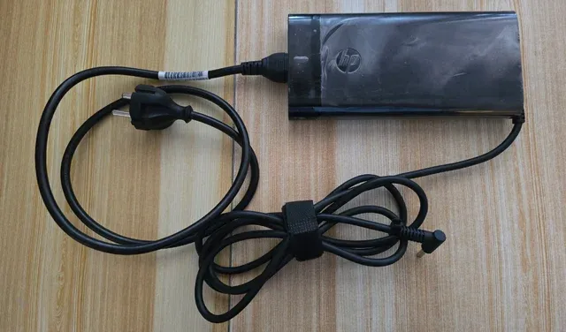 HP ZBook Studio G7 i9-10885H RTX 5000 32GB RAM