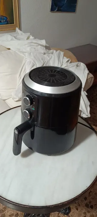 Freidora de aire negra