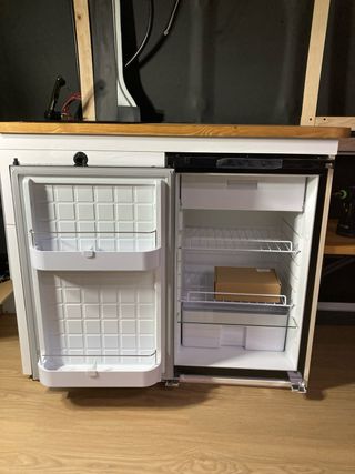 Mueble Fregadero Camper con nevera coolzone 85L