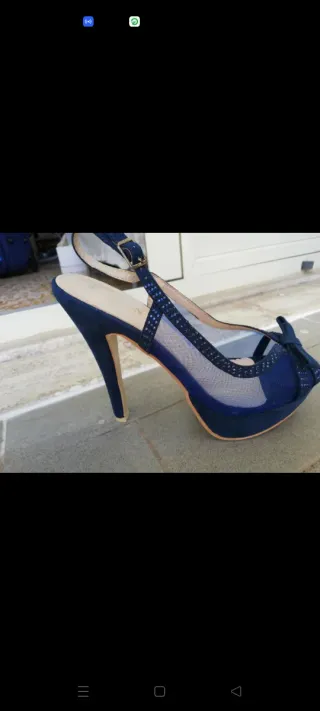 Scarpe eleganti blu con fiocco