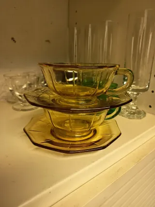 Set  10 Tazze Vetro Ambra con Piattini