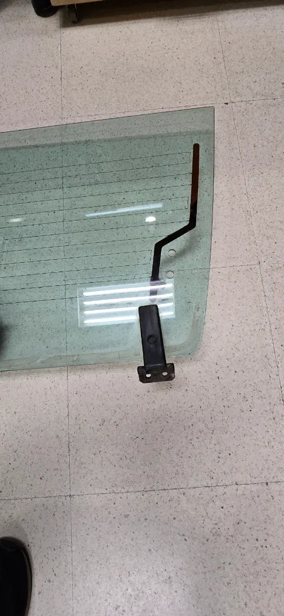 Cristal trasero Nissan Patrol