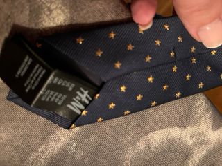 Corbata infantil azul con estrellas doradas