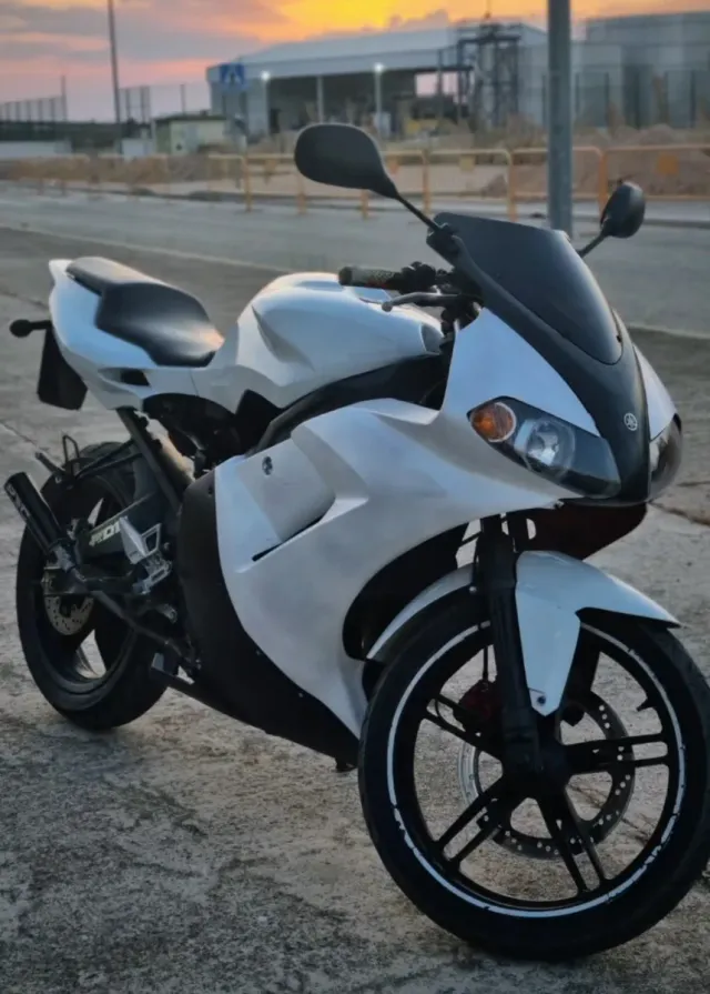 Carenado Yamaha TZR 50