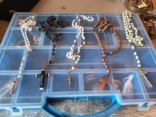 Rosari di perle e legno