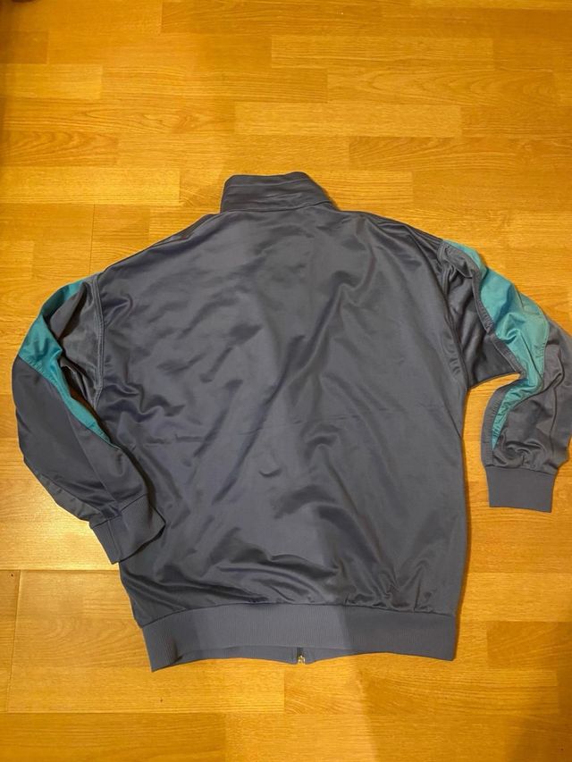 Chaqueta JR deportiva gris y verde
