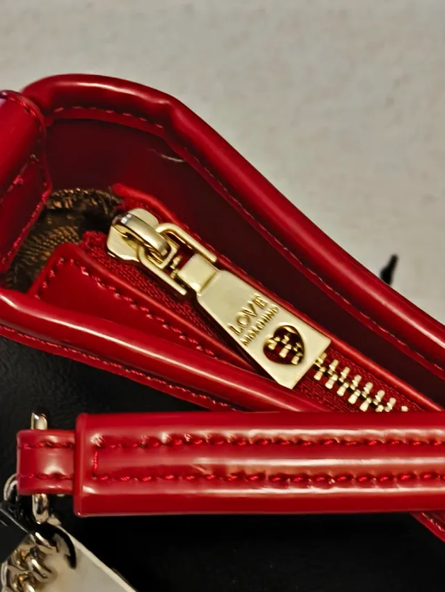 Bolsa Love Moschino Preta e Vermelha