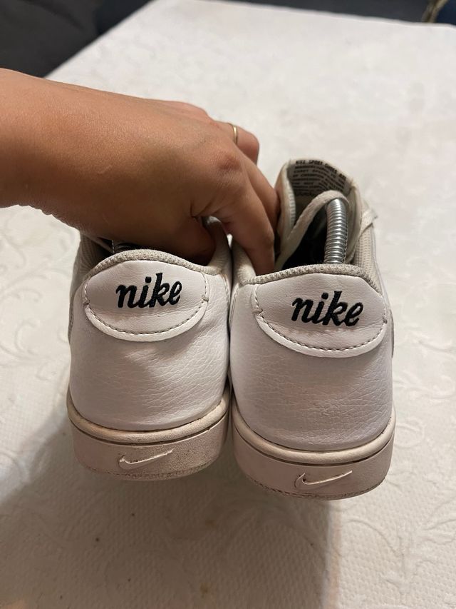 Nike T44 Blancas Naranja