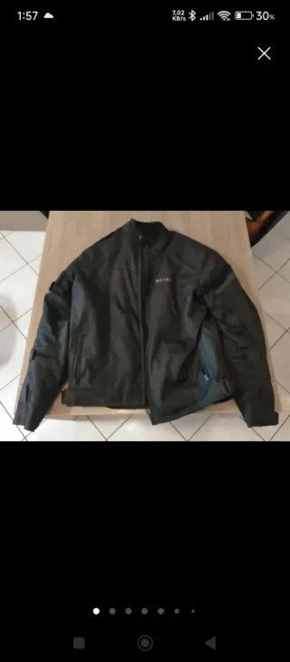 Chaqueta y pantalón de moto con protecciones