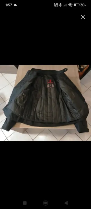 Chaqueta y pantalón de moto con protecciones