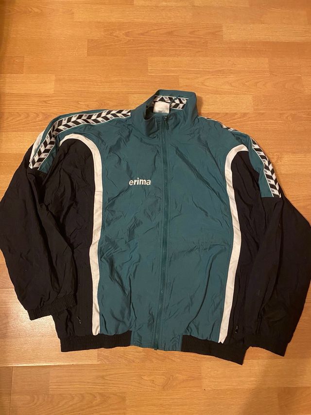 Chaqueta deportiva del equipo de fútbol Wetzlar