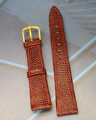 10. Correa de cuero burdeos para reloj. 18 mm. Años 70, stock de relojería.