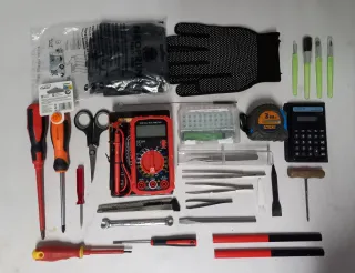 Kit herramientas precisión y multímetro