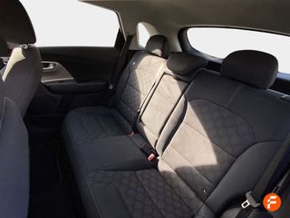 Kia Niro 1.6 GDi HEV 104kW (141CV) Drive